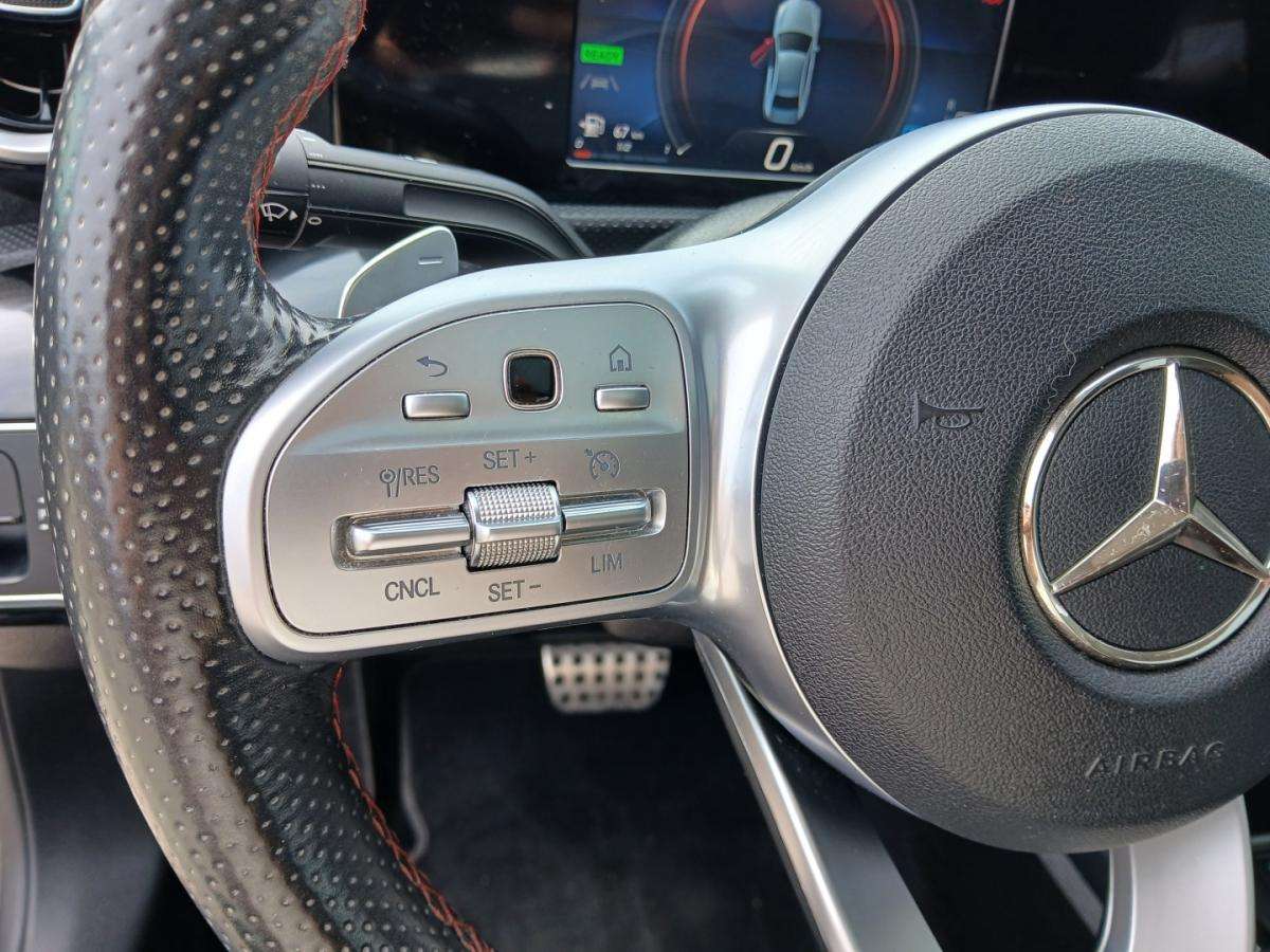 mercedes-benz-classe-a-2020-hibrido-1332cc