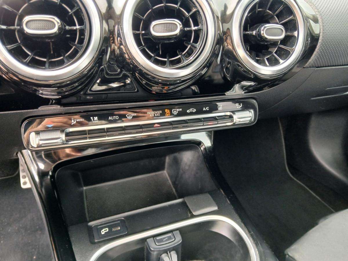 mercedes-benz-classe-a-2020-hibrido-1332cc