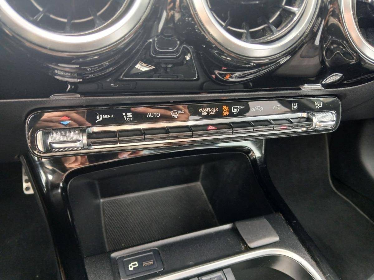 mercedes-benz-classe-a-2020-hibrido-1332cc