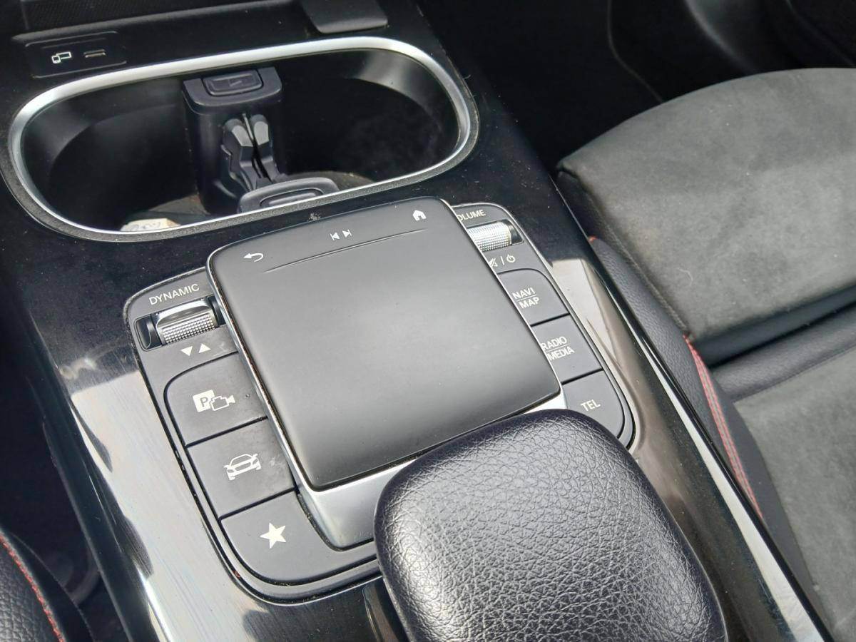 mercedes-benz-classe-a-2020-hibrido-1332cc