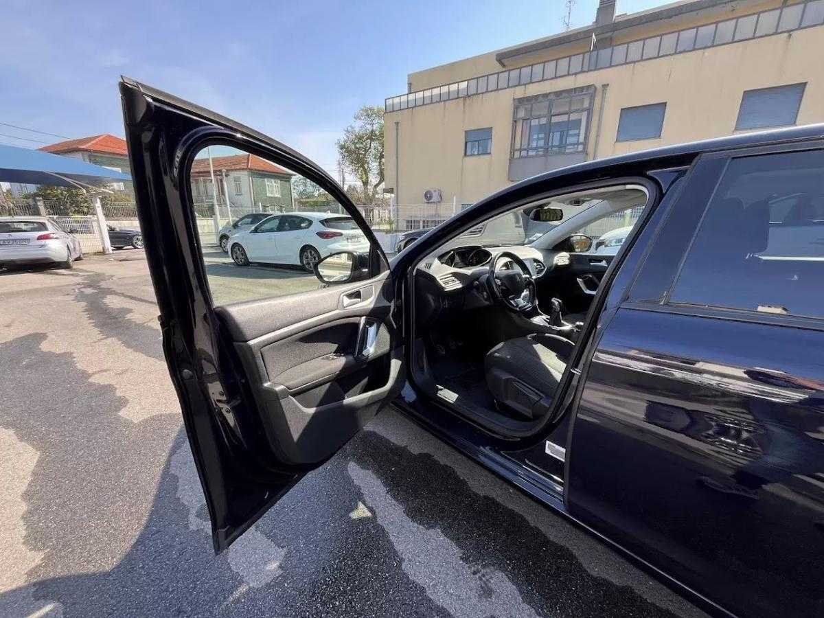 peugeot-308-sw-2018-diesel-1560cc
