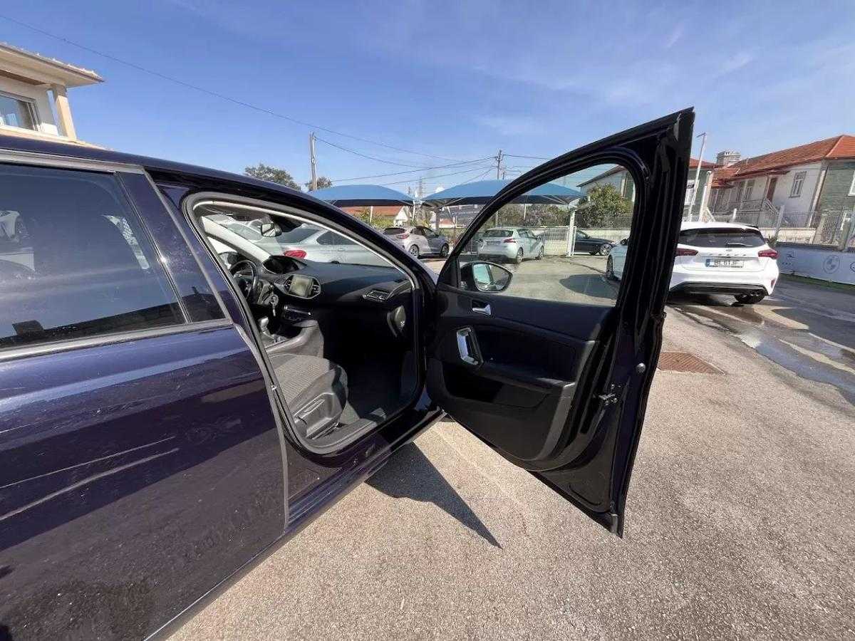peugeot-308-sw-2018-diesel-1560cc