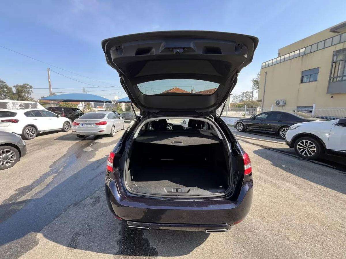 peugeot-308-sw-2018-diesel-1560cc