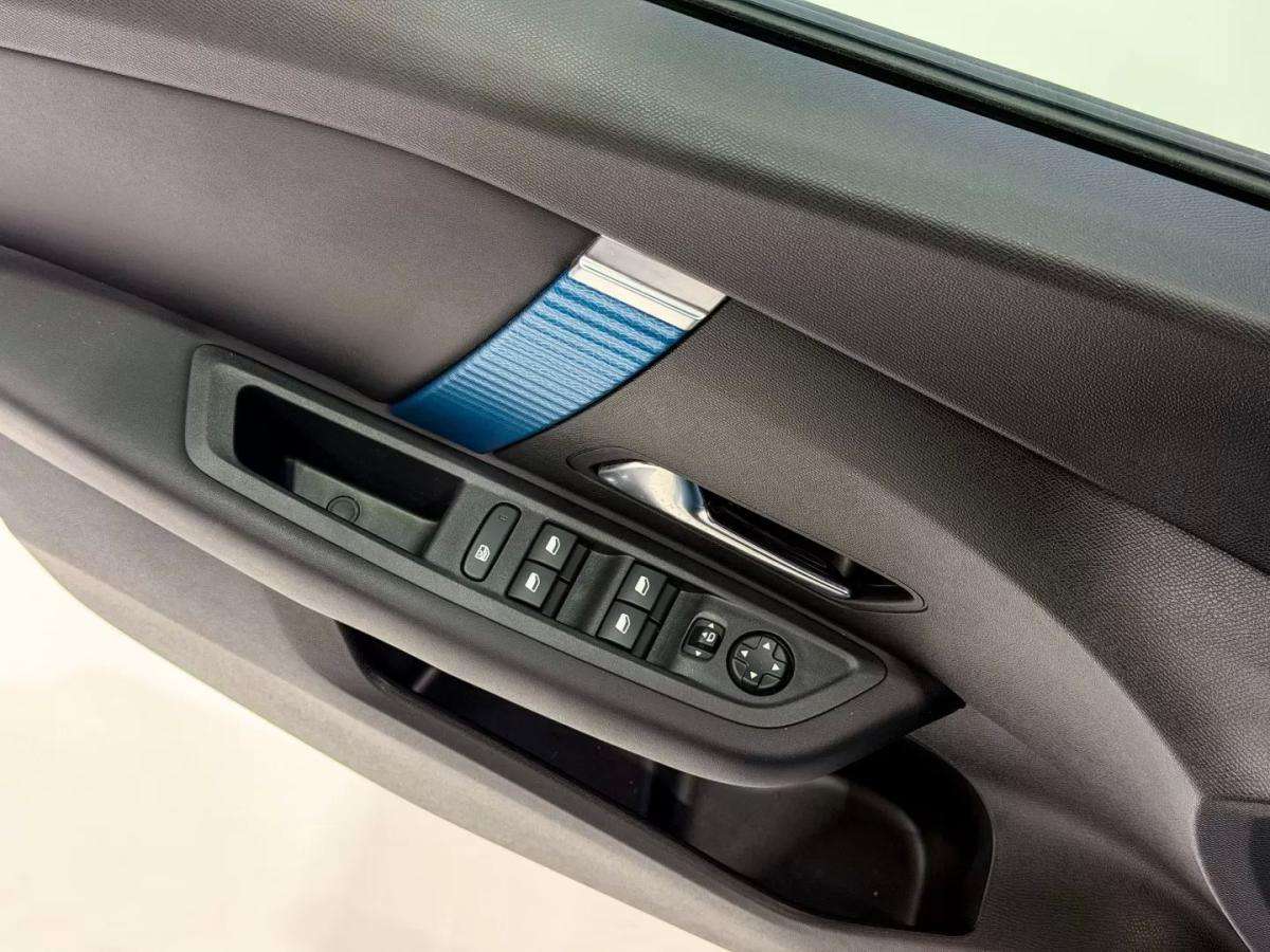 citroen-e-c4-2022-eletrico-0cc
