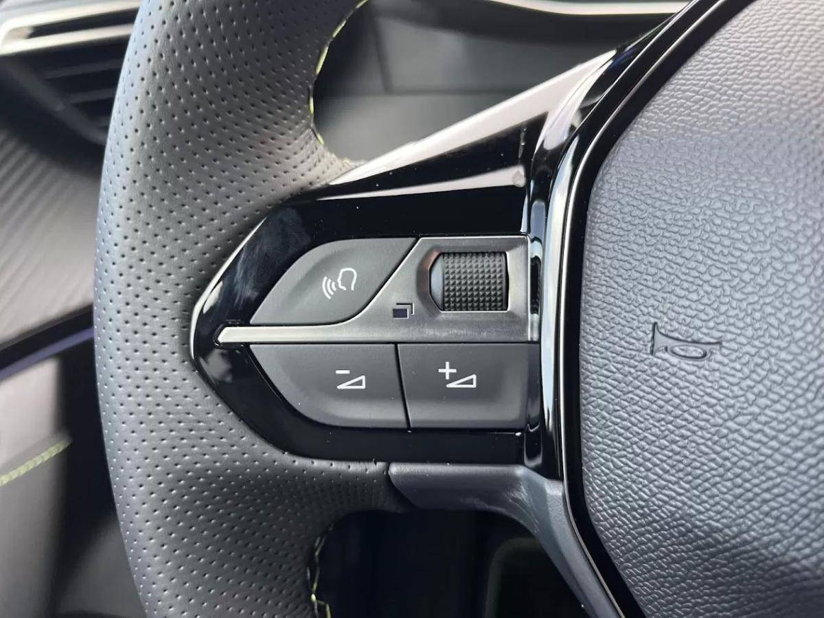 peugeot-e-2008-2025-eletrico-200cc