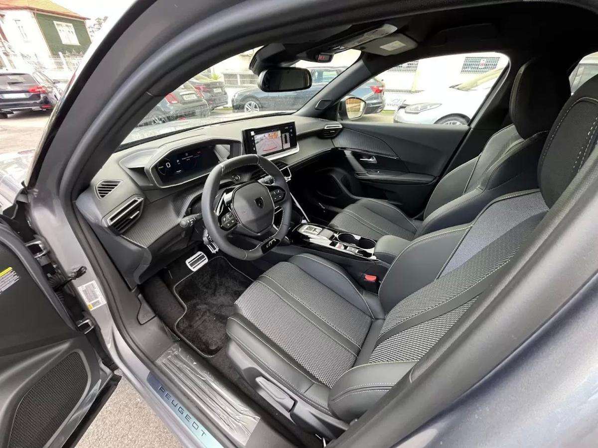 peugeot-e-2008-2025-eletrico-200cc