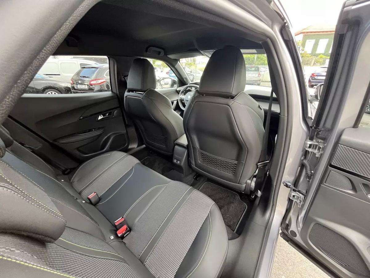 peugeot-e-2008-2025-eletrico-200cc