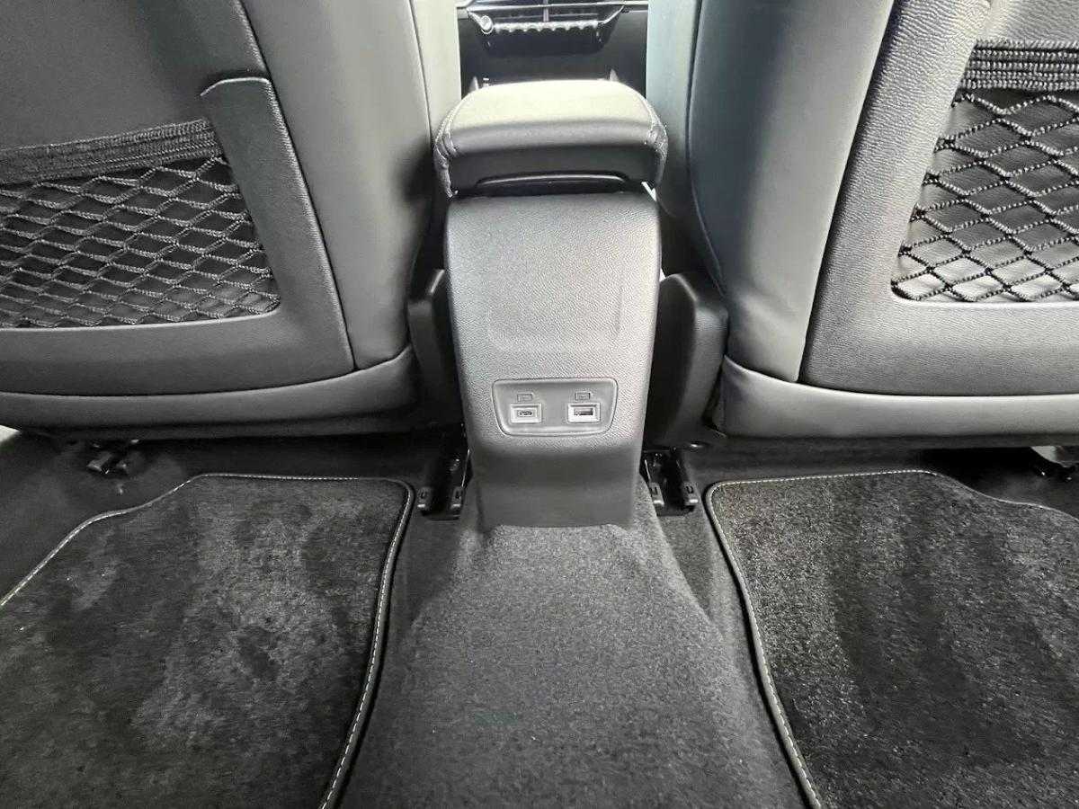 peugeot-e-2008-2025-eletrico-200cc
