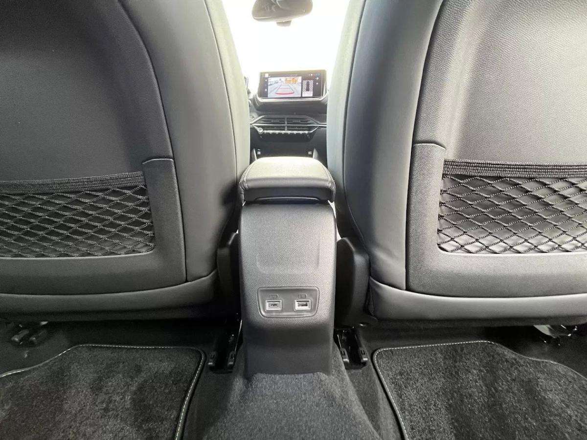 peugeot-e-2008-2025-eletrico-200cc