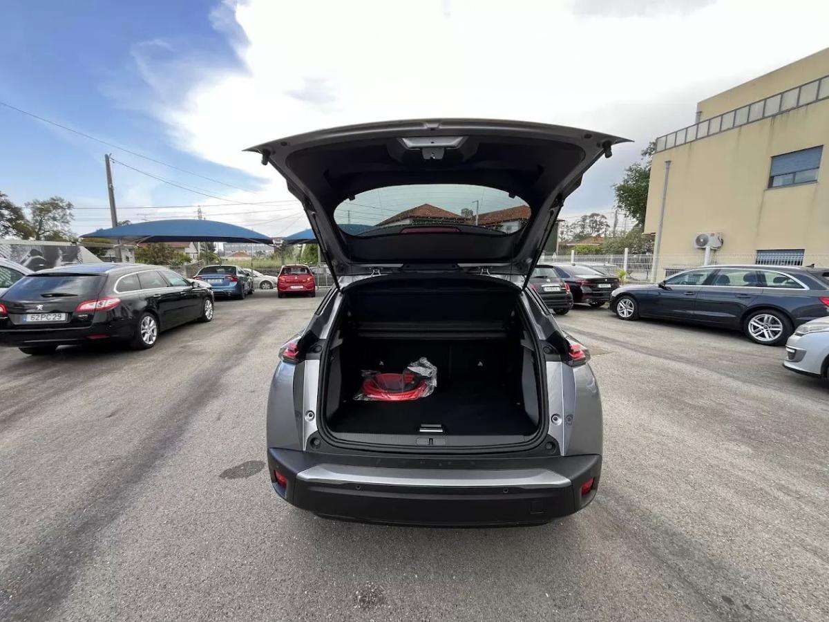 peugeot-e-2008-2025-eletrico-200cc
