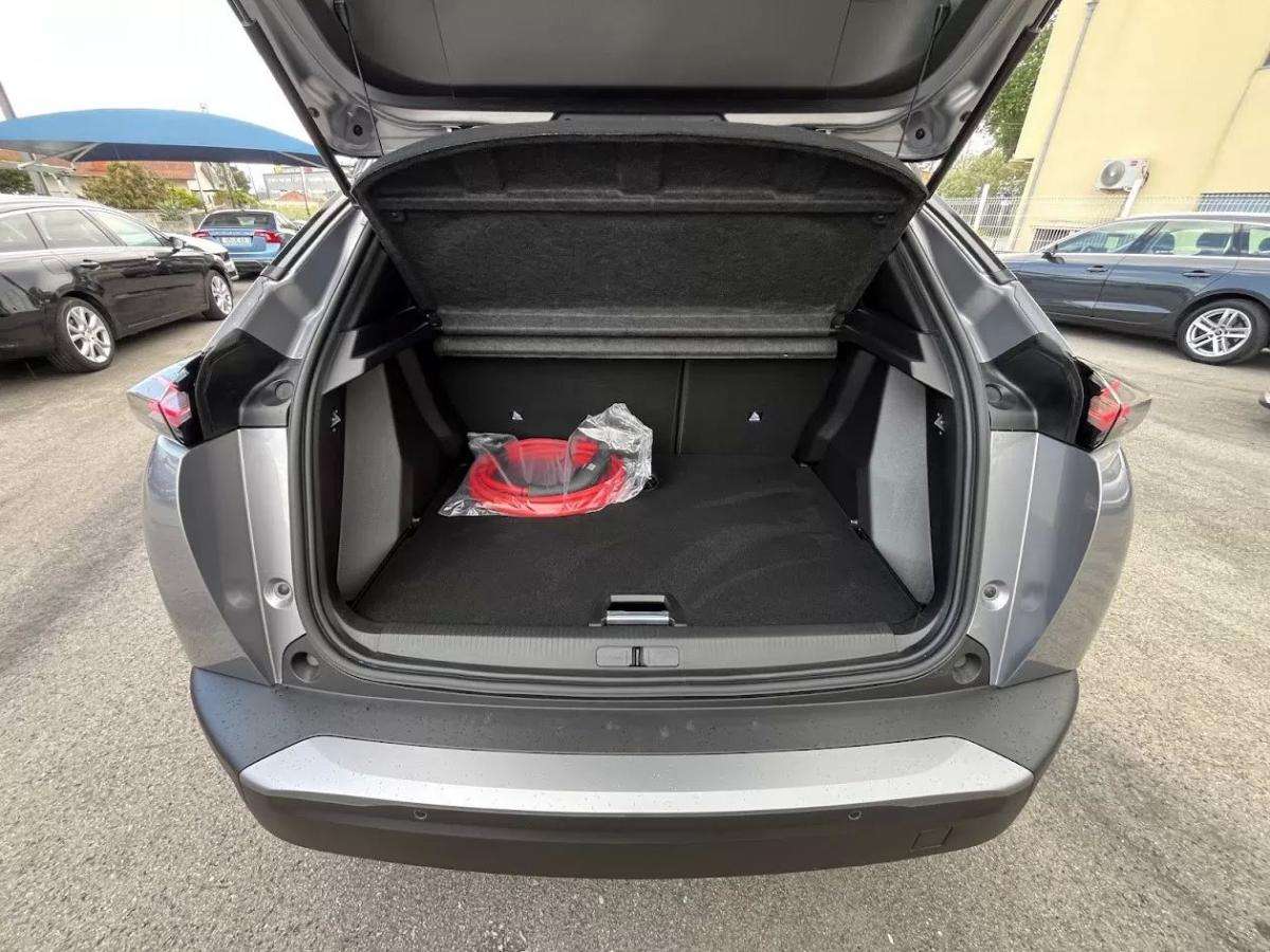 peugeot-e-2008-2025-eletrico-200cc