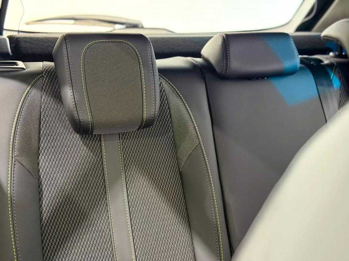 peugeot-e-2008-2025-eletrico-200cc