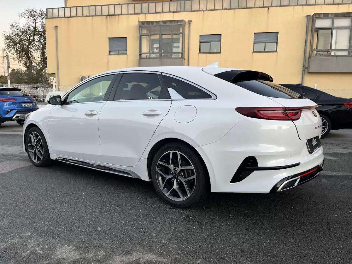 kia-proceed-2022-gasolina-998cc