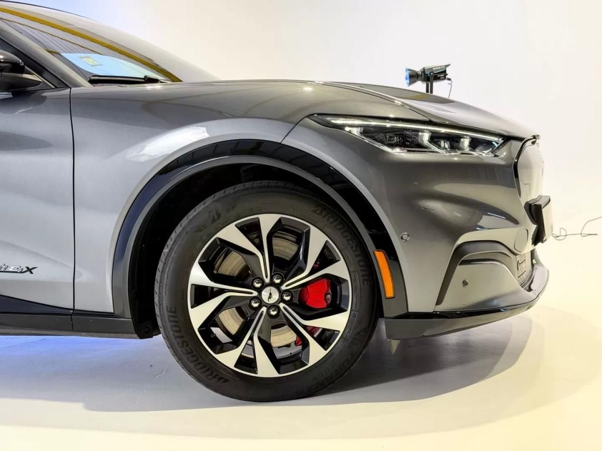 ford-mustang-mach-e-2023-eletrico-0cc