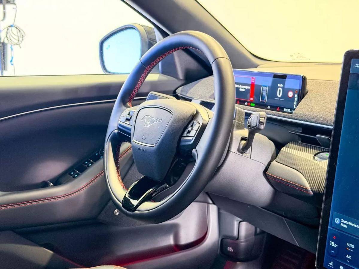 ford-mustang-mach-e-2023-eletrico-0cc