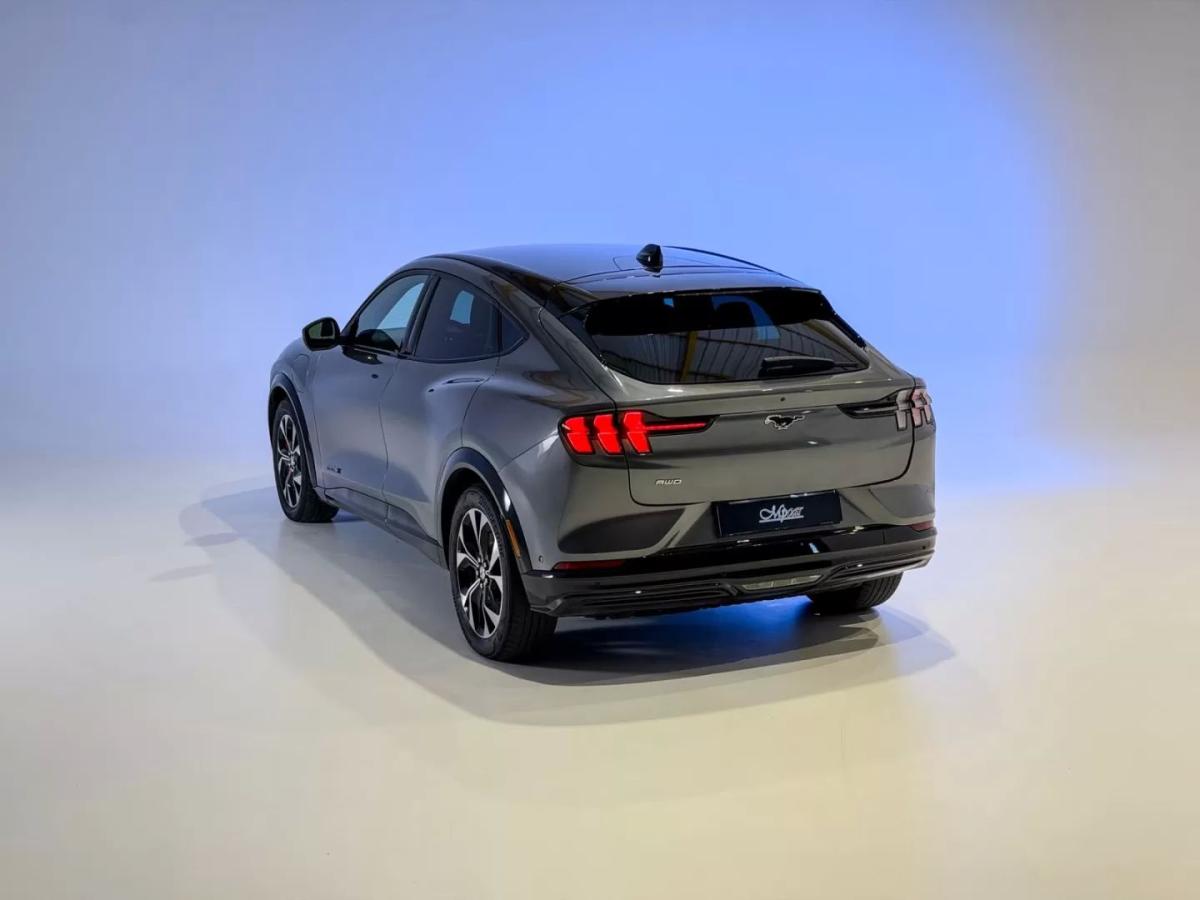 ford-mustang-mach-e-2023-eletrico-0cc
