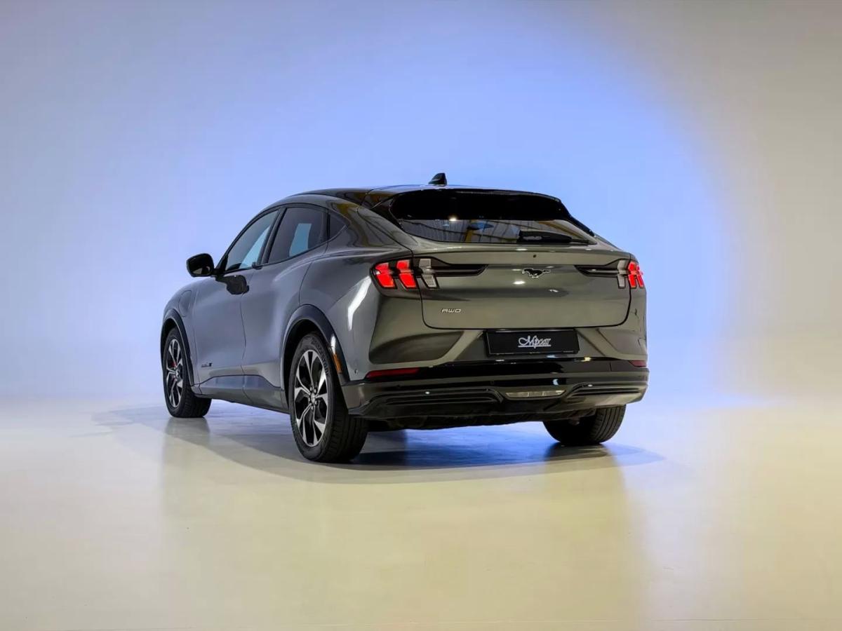 ford-mustang-mach-e-2023-eletrico-0cc