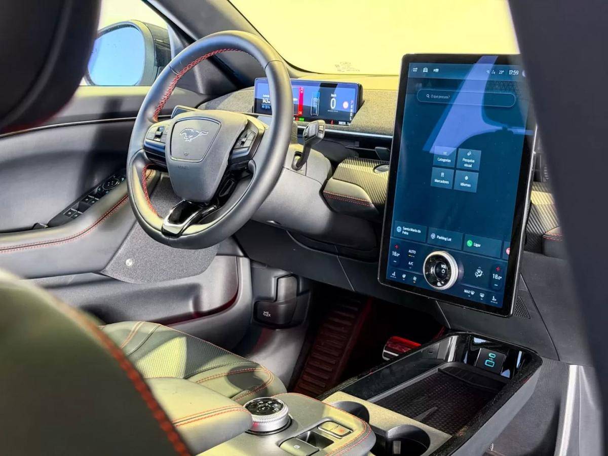 ford-mustang-mach-e-2023-eletrico-0cc