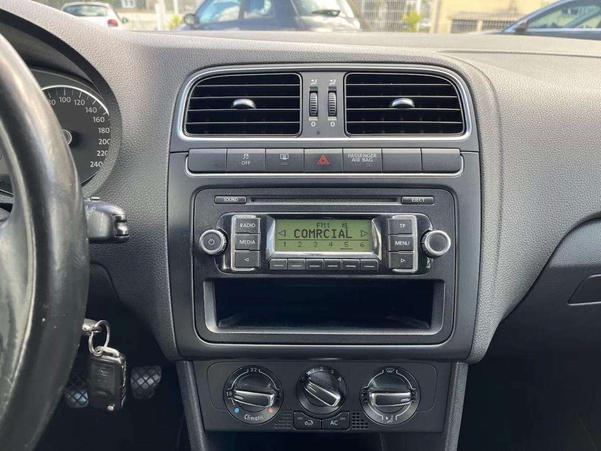 volkswagen-polo-2009-diesel-1598cc