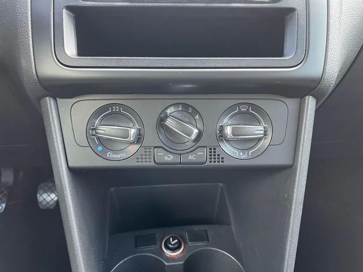 volkswagen-polo-2009-diesel-1598cc