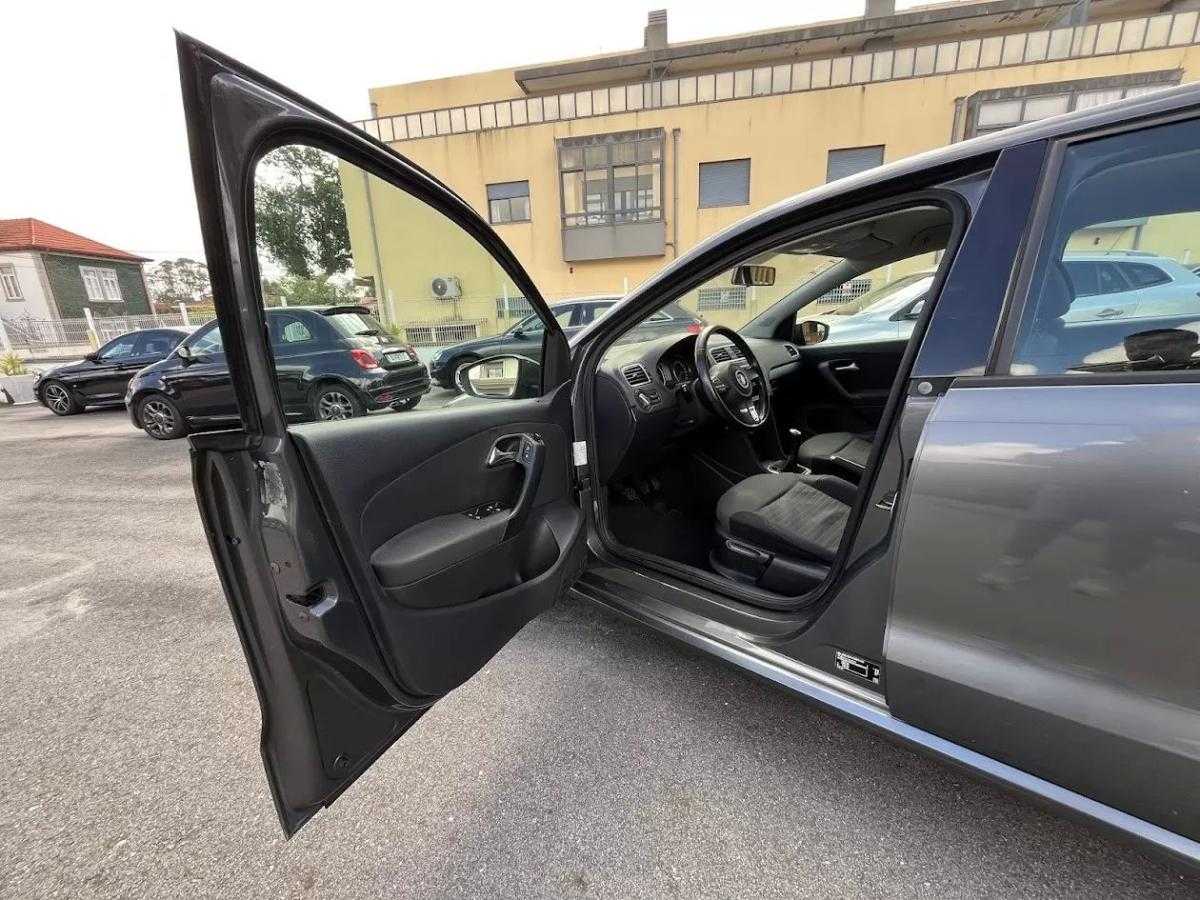 volkswagen-polo-2009-diesel-1598cc