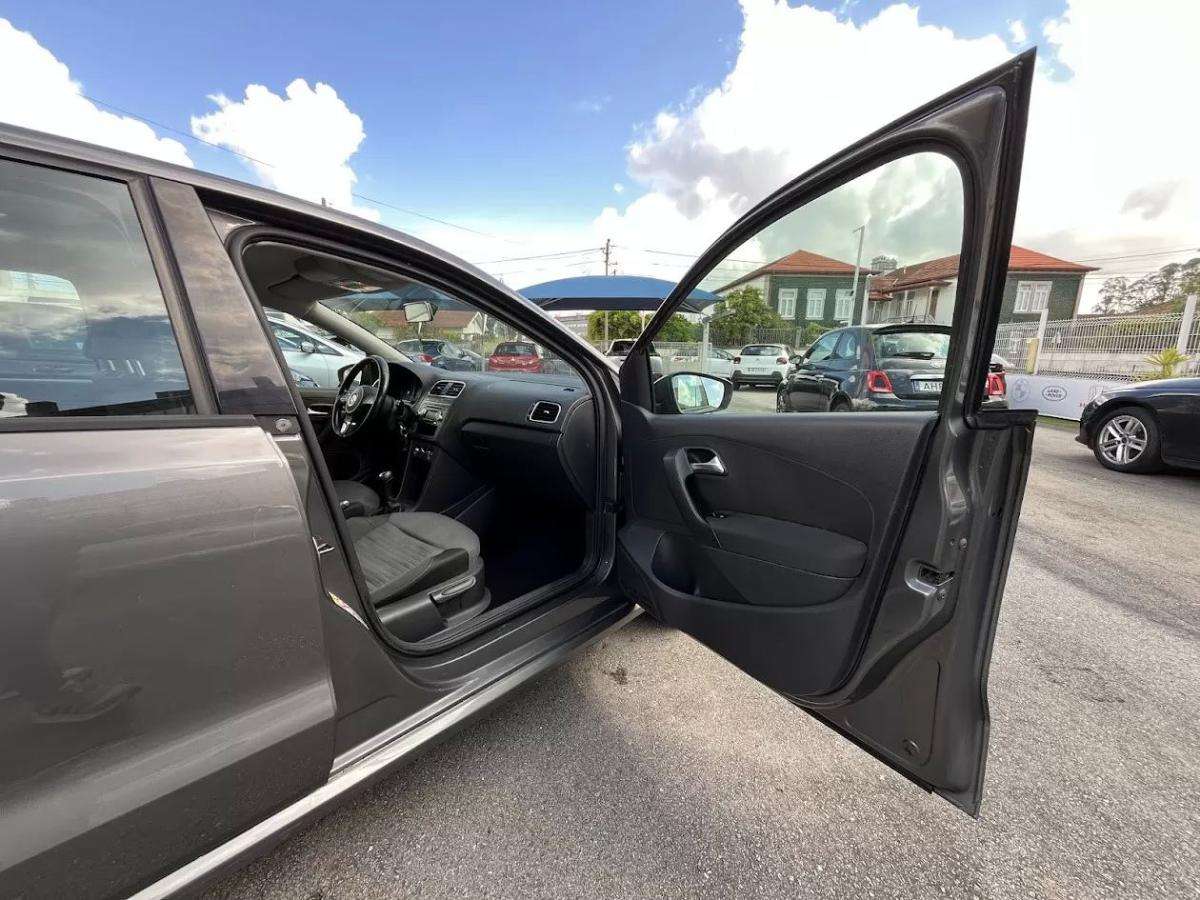 volkswagen-polo-2009-diesel-1598cc