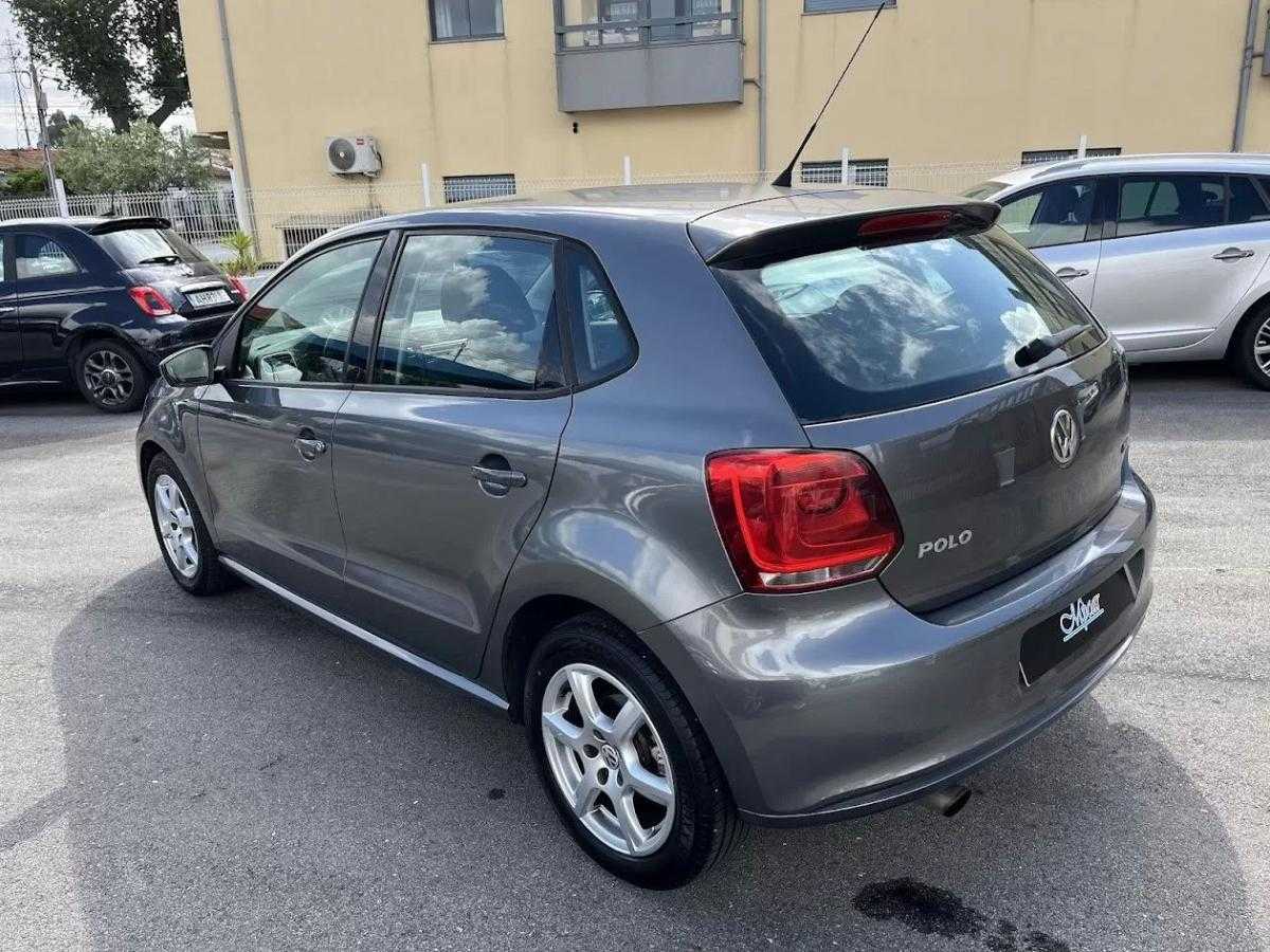 volkswagen-polo-2009-diesel-1598cc