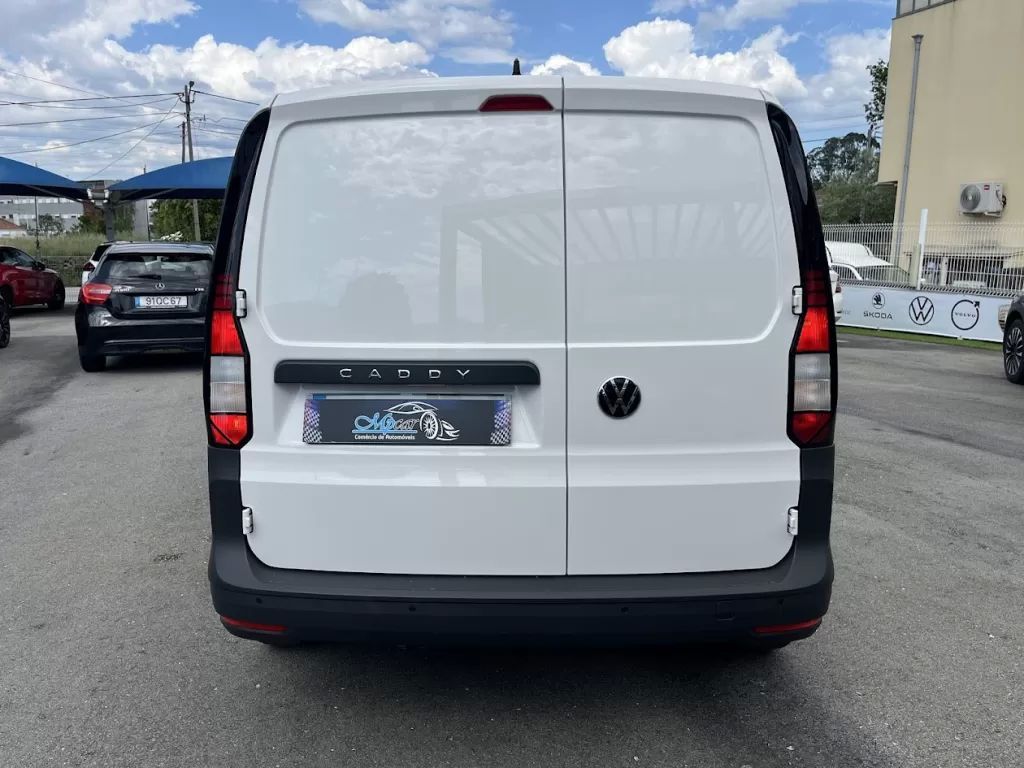 volkswagen-caddy-2025-diesel-2000cc