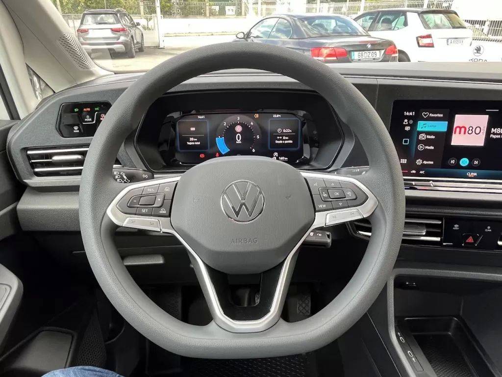 volkswagen-caddy-2025-diesel-2000cc