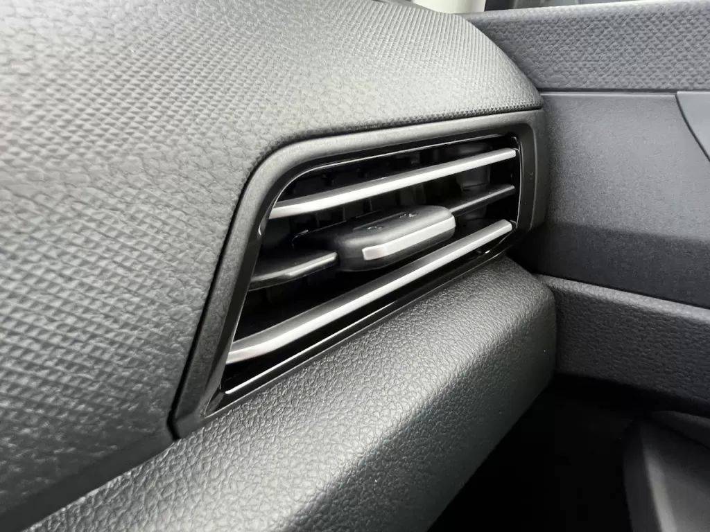 volkswagen-caddy-2025-diesel-2000cc