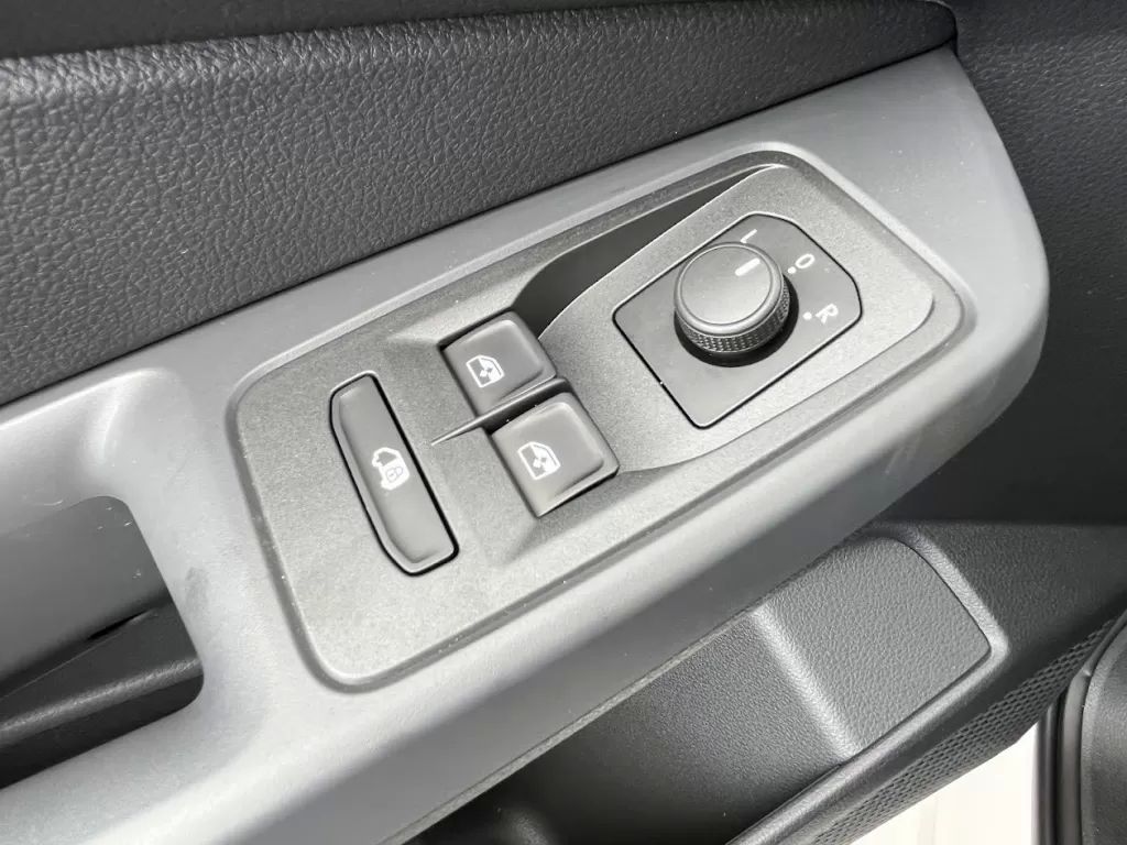 volkswagen-caddy-2025-diesel-2000cc