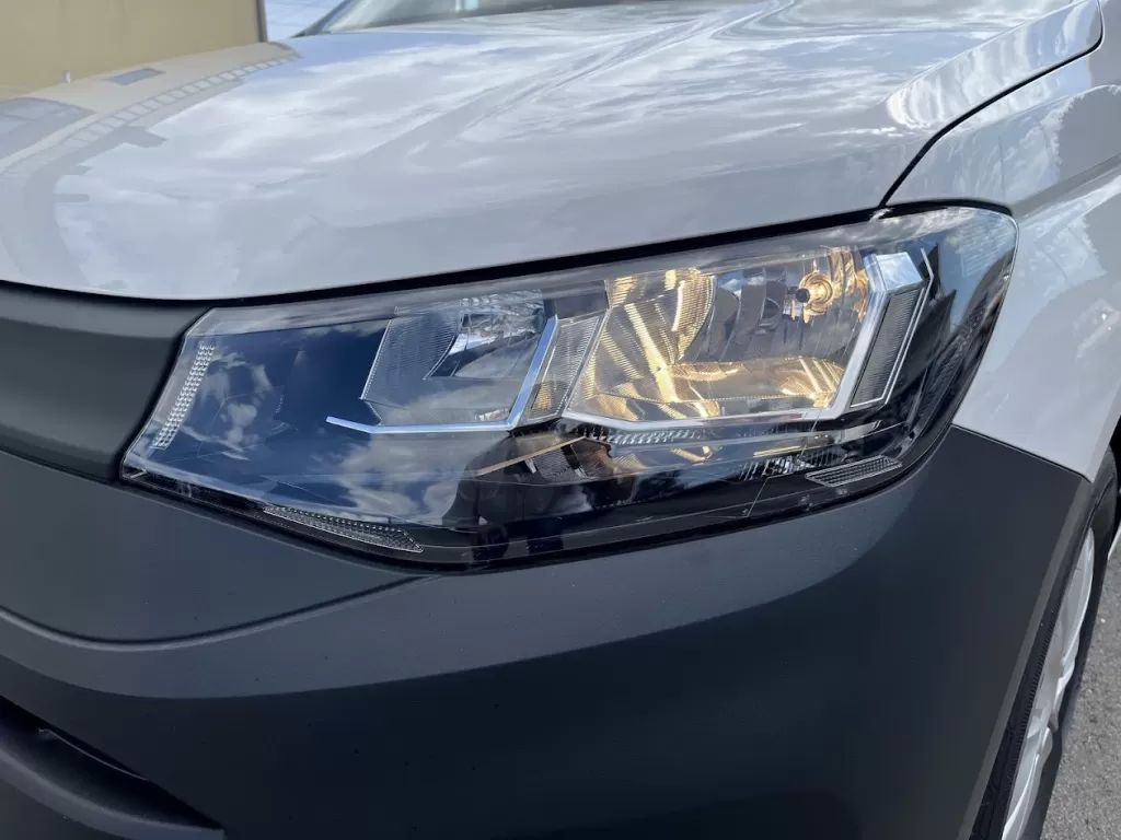 volkswagen-caddy-2025-diesel-2000cc
