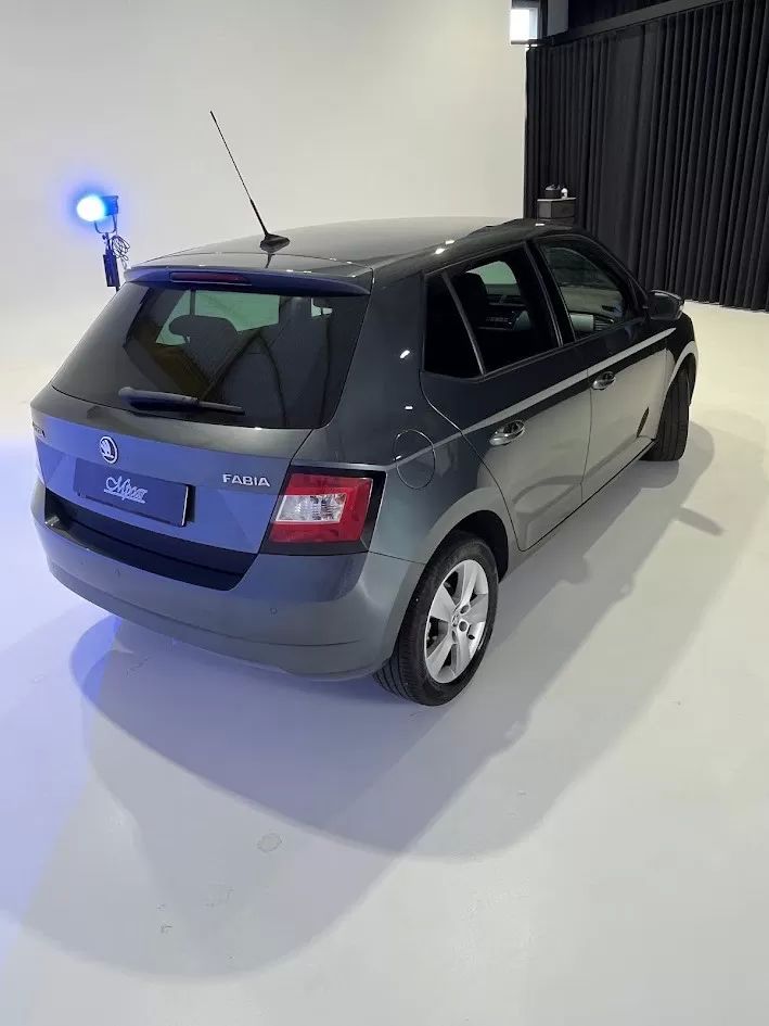 skoda-fabia-2018-gasolina-999cc