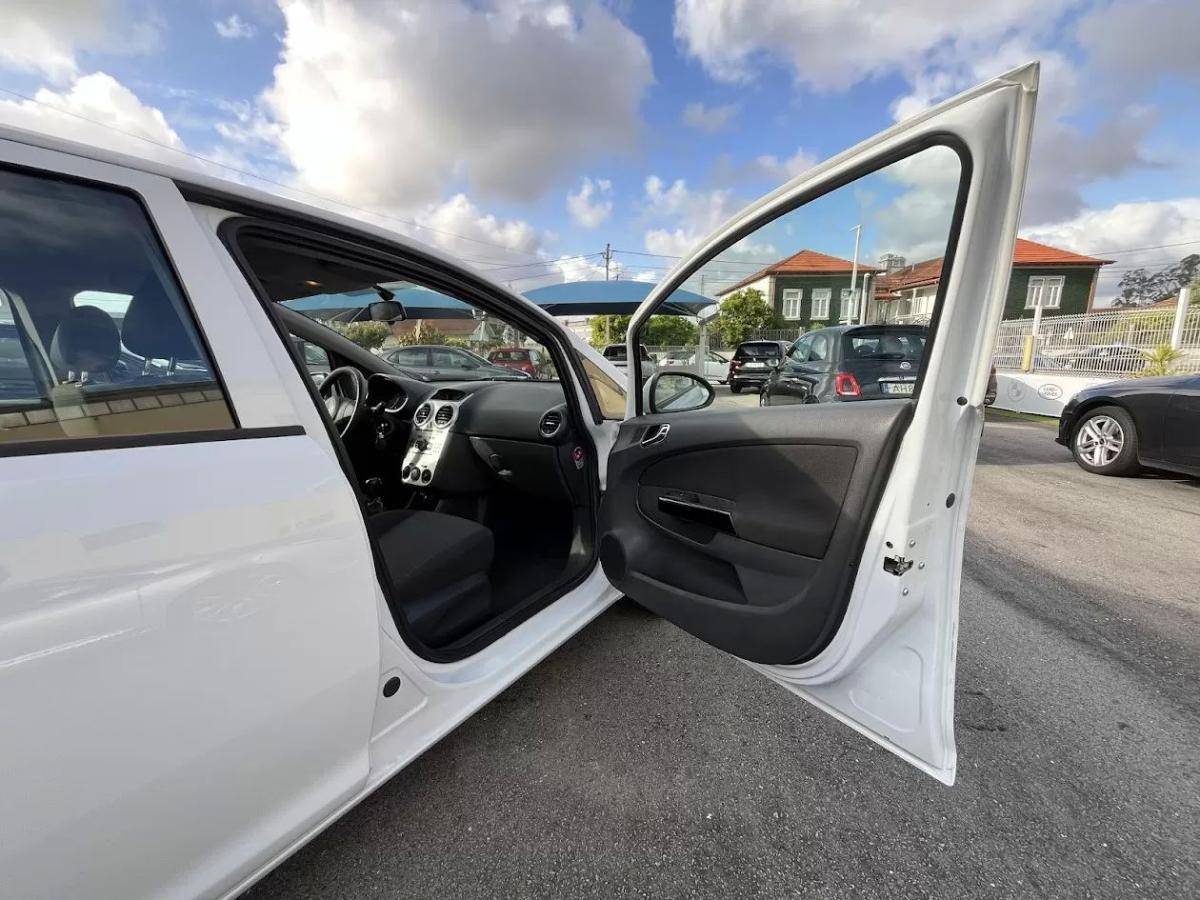 opel-corsa-2011-diesel-1248cc