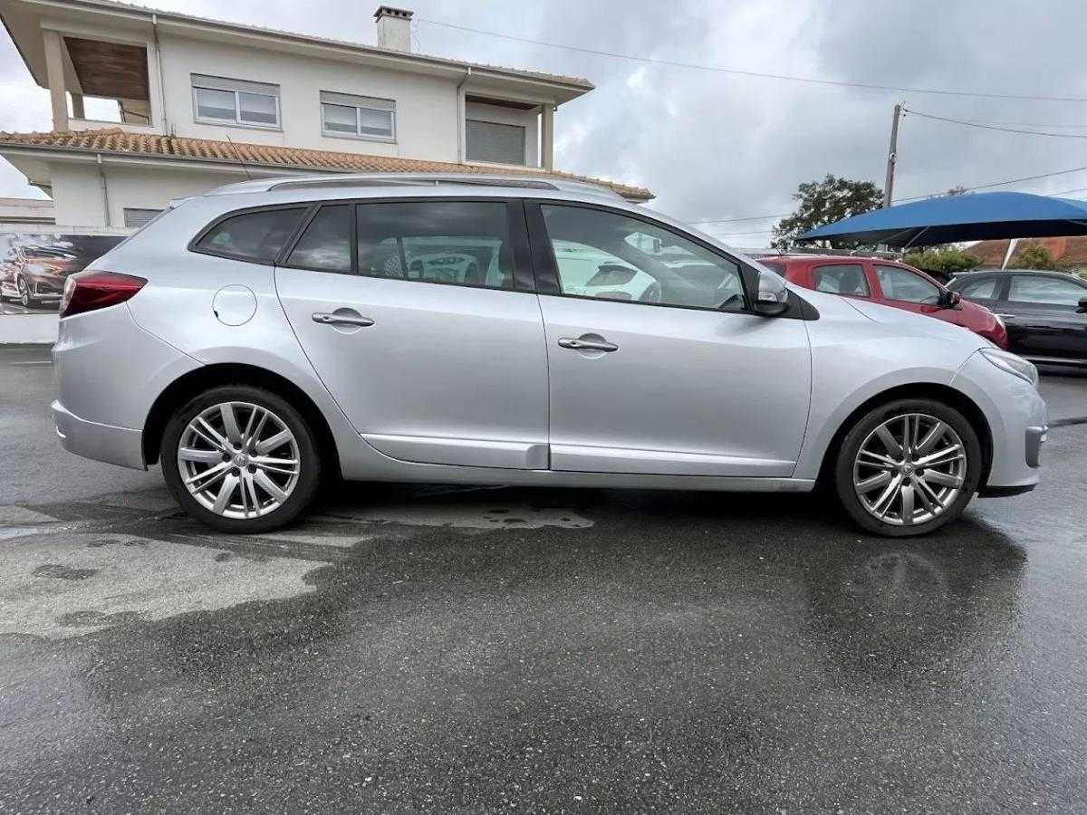 renault-megane-sport-tourer-2014-diesel-1461cc