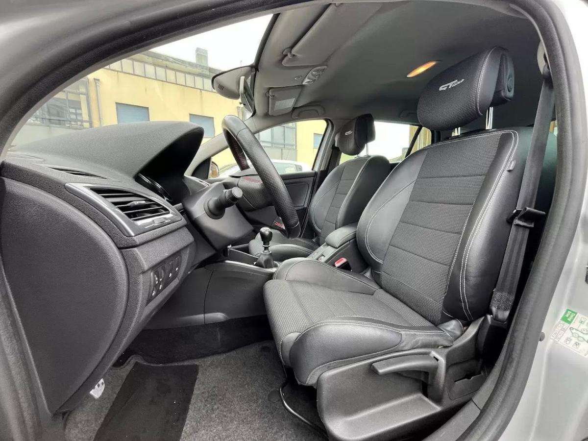 renault-megane-sport-tourer-2014-diesel-1461cc