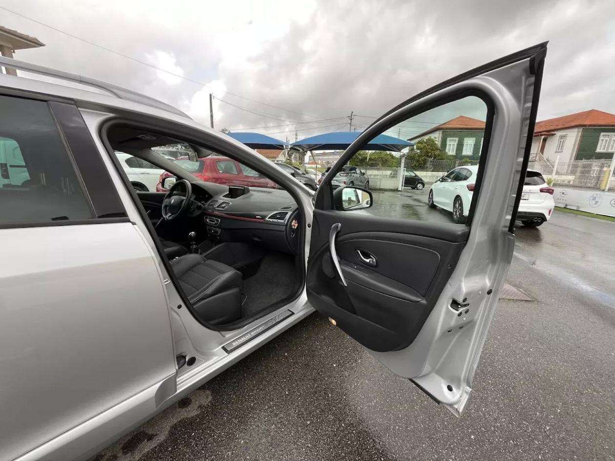 renault-megane-sport-tourer-2014-diesel-1461cc