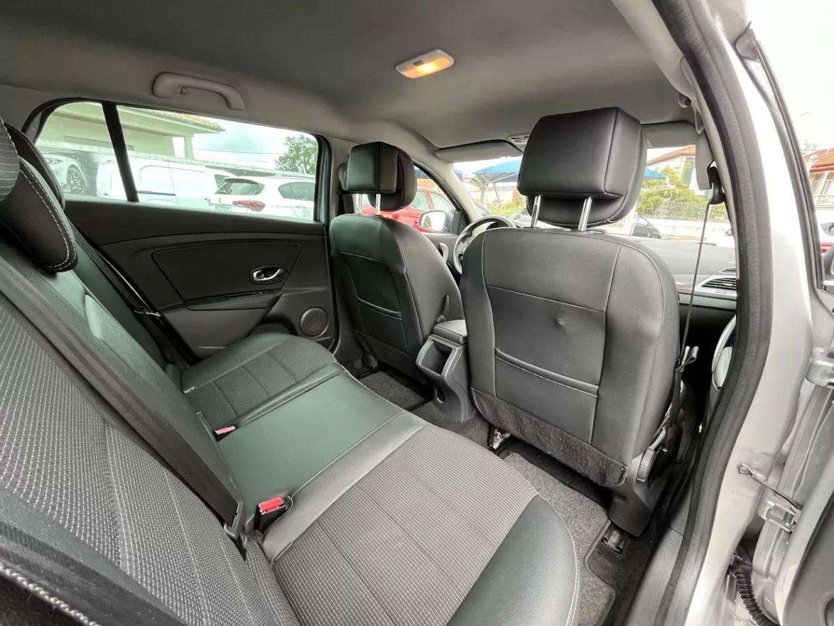 renault-megane-sport-tourer-2014-diesel-1461cc