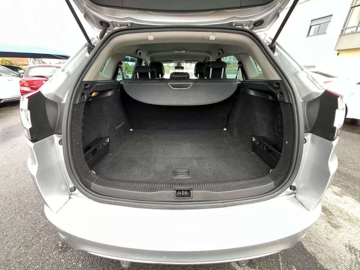 renault-megane-sport-tourer-2014-diesel-1461cc