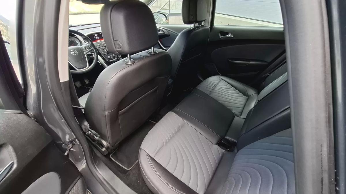 opel-astra-2015-diesel-1598cc