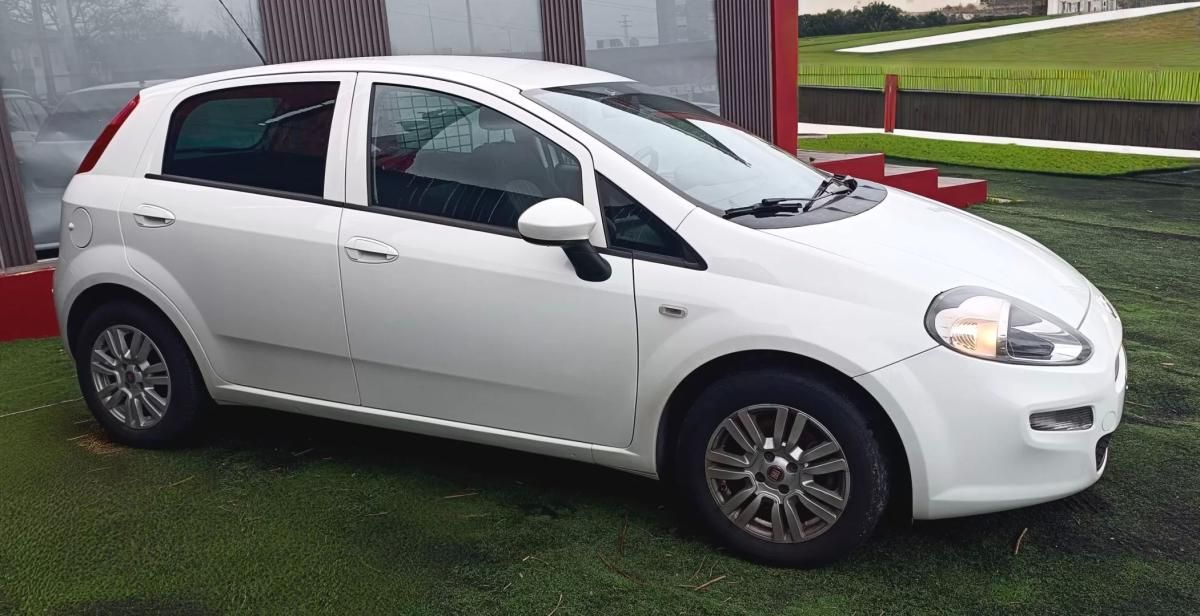 fiat-punto-2018-diesel-1248cc