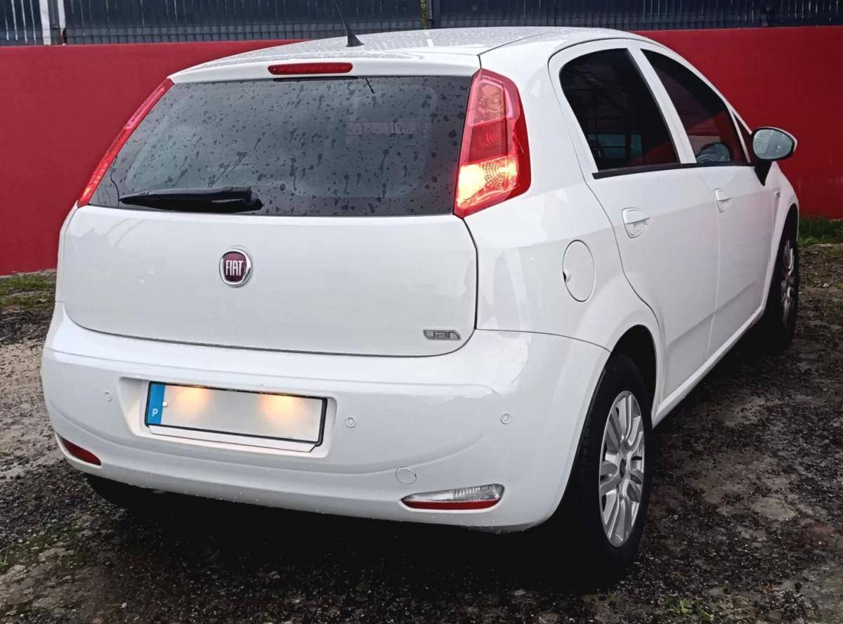 fiat-punto-2018-diesel-1248cc