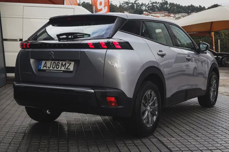 peugeot-e-2008-2021-eletrico-200cc