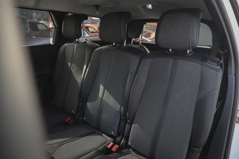 peugeot-5008-2022-gasolina-1199cc