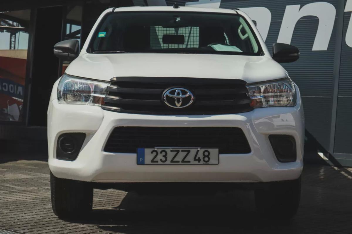 toyota-hilux-2020-diesel-2400cc