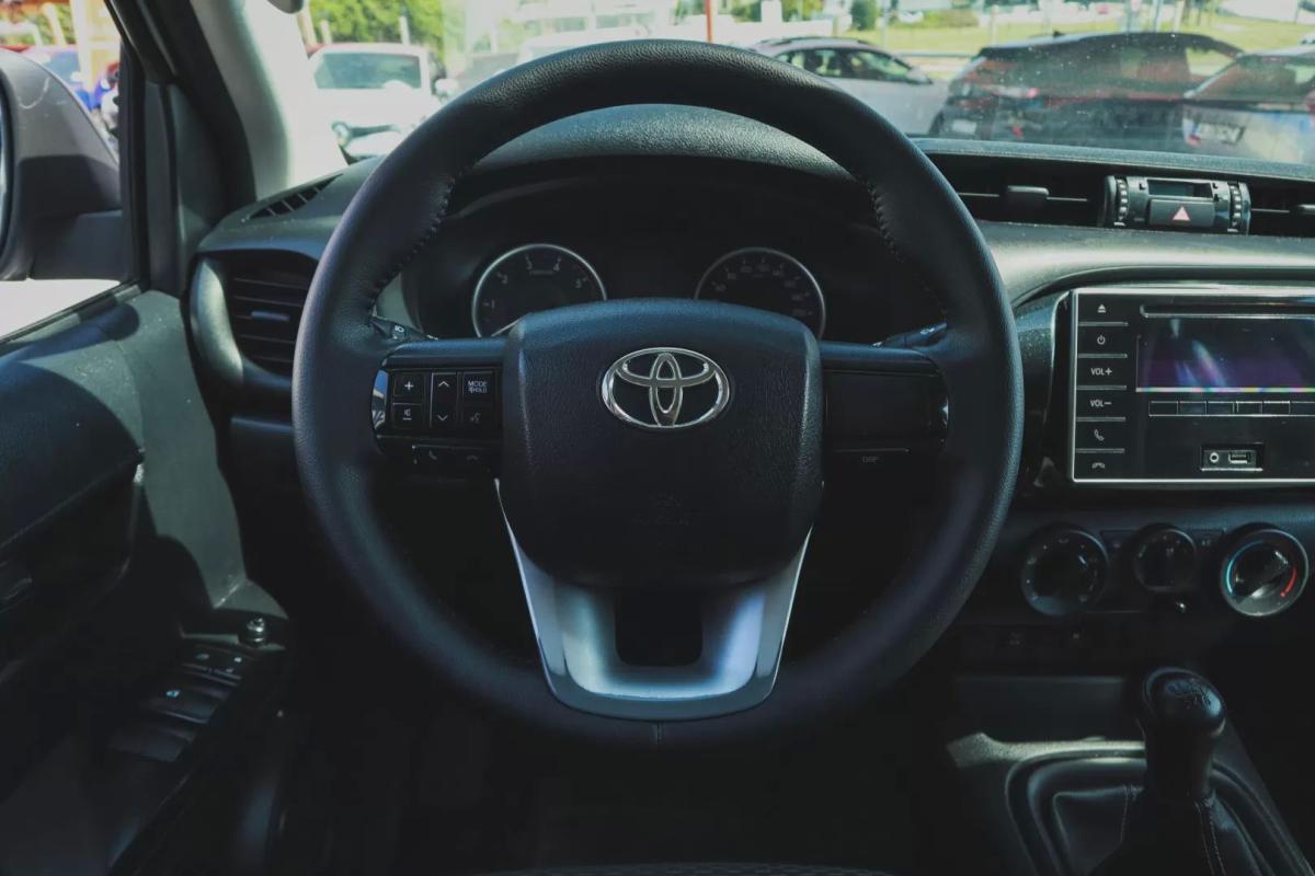 toyota-hilux-2020-diesel-2400cc