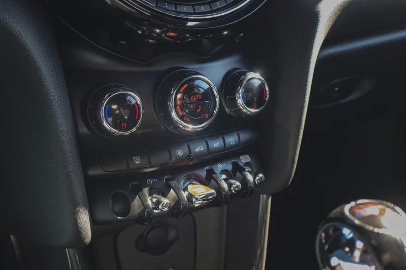 mini-cabrio-2018-gasolina-1198cc