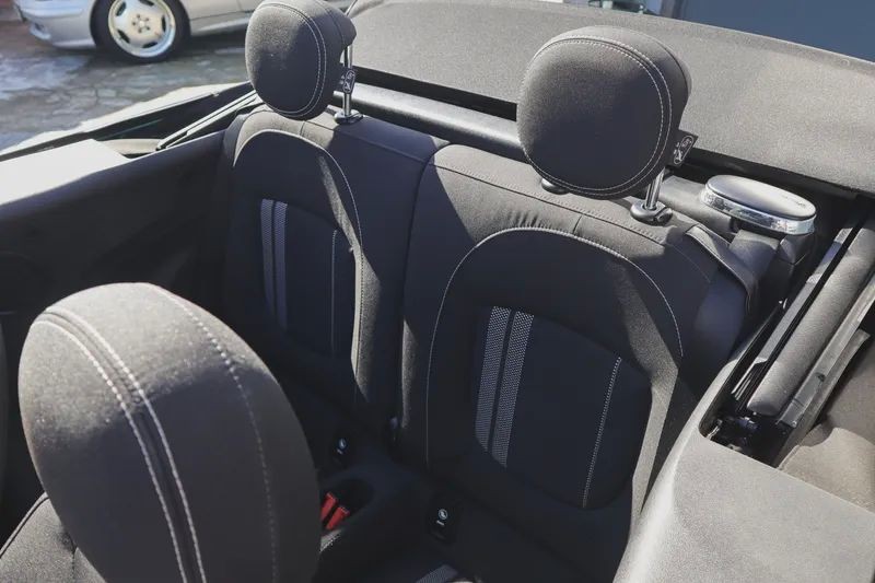 mini-cabrio-2018-gasolina-1198cc