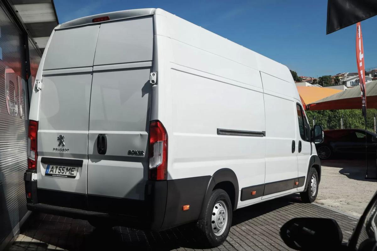 peugeot-boxer-2022-diesel-2200cc