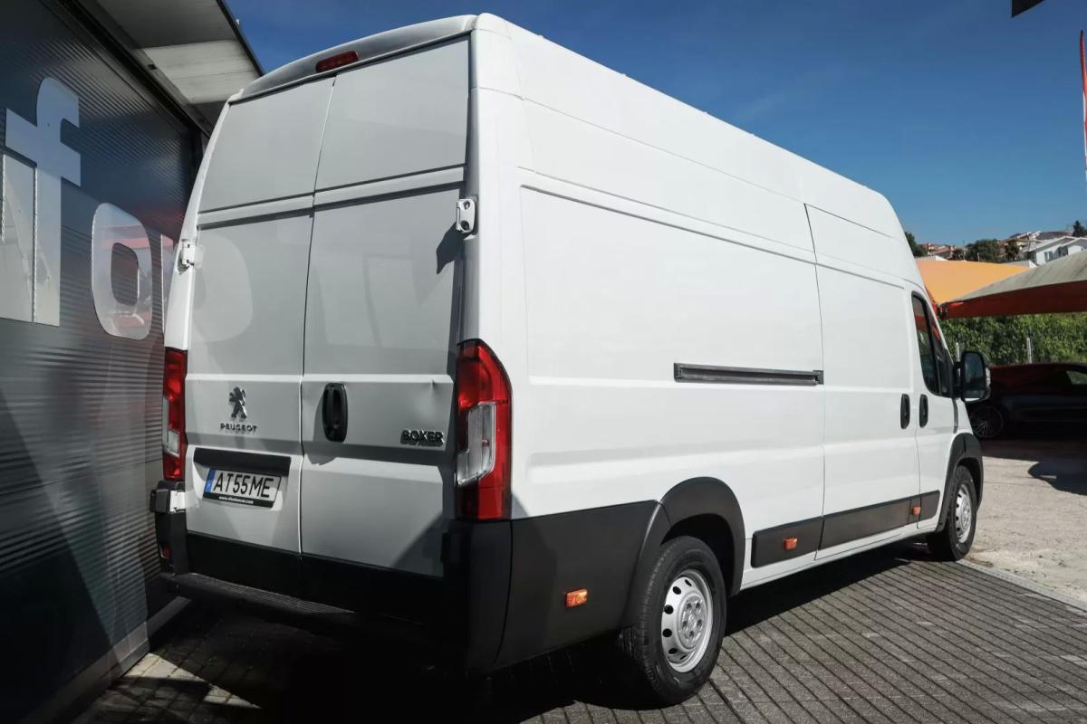 peugeot-boxer-2022-diesel-2200cc